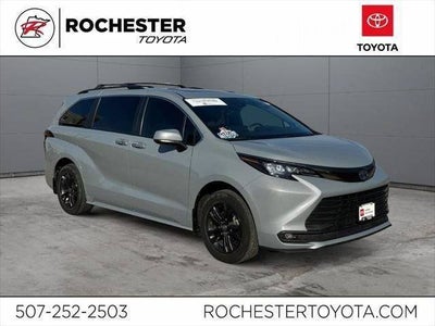 2024 Toyota Sienna Woodland Edition AWD