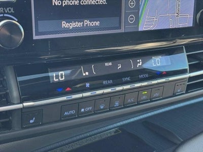 2024 Toyota Sienna Woodland Edition AWD