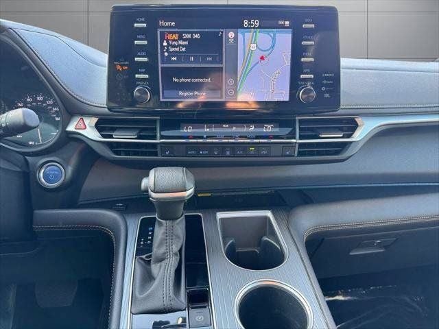 2024 Toyota Sienna Woodland Edition AWD