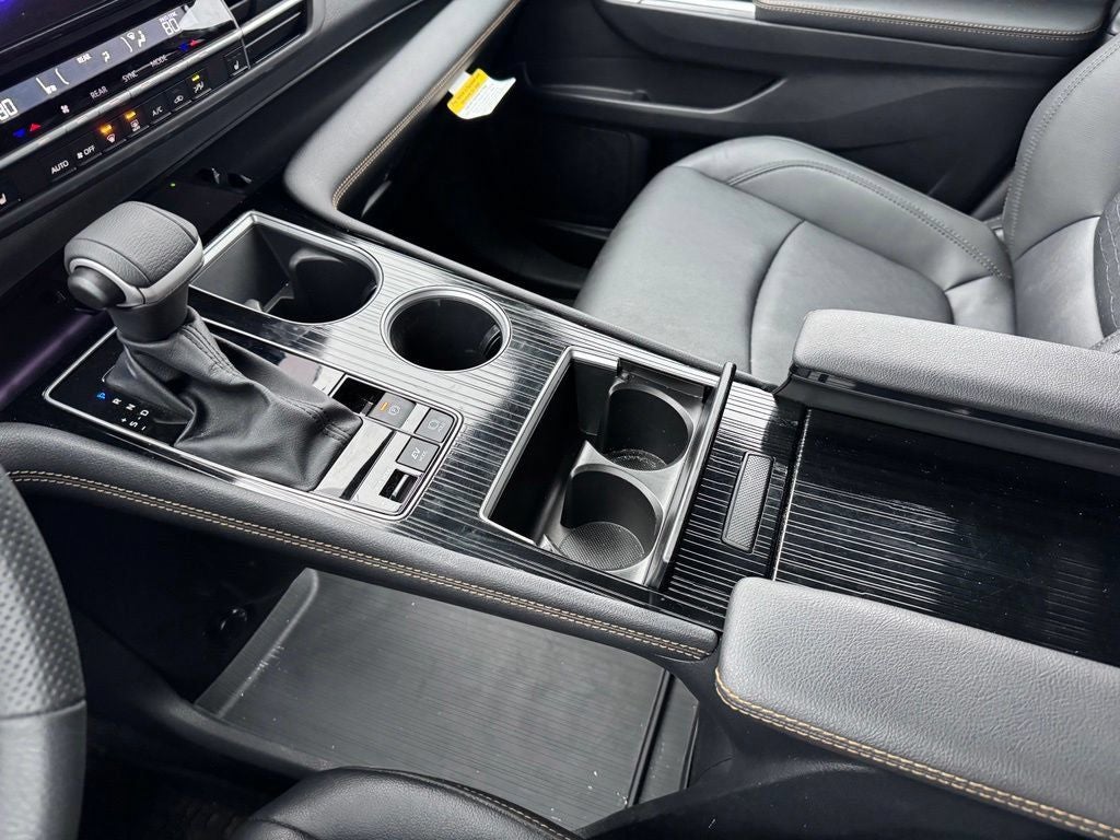 2026 Toyota Sienna Woodland Edition 7 Passenger