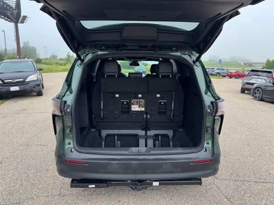 2026 Toyota Sienna Woodland Edition 7 Passenger