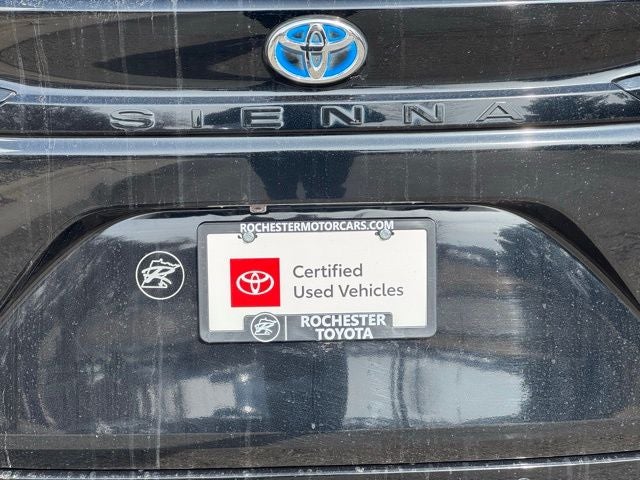 2022 Toyota Sienna XSE 7 Passenger