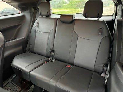 2022 Toyota Sienna XSE 7 Passenger