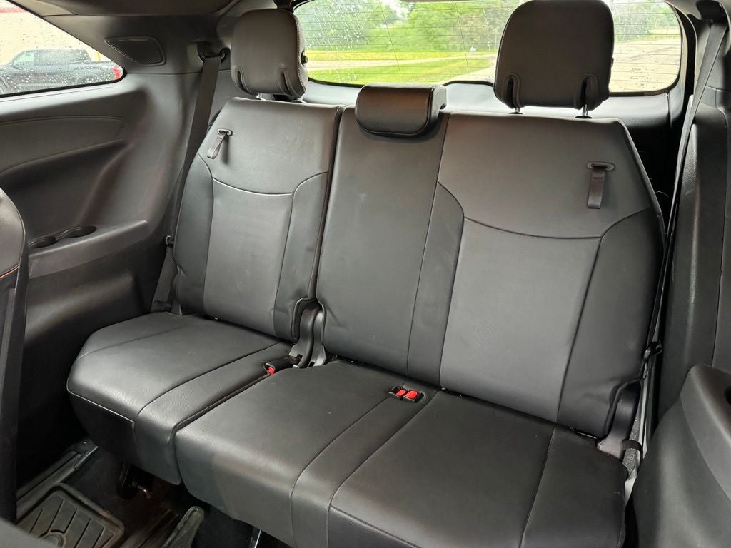 2022 Toyota Sienna XSE 7 Passenger