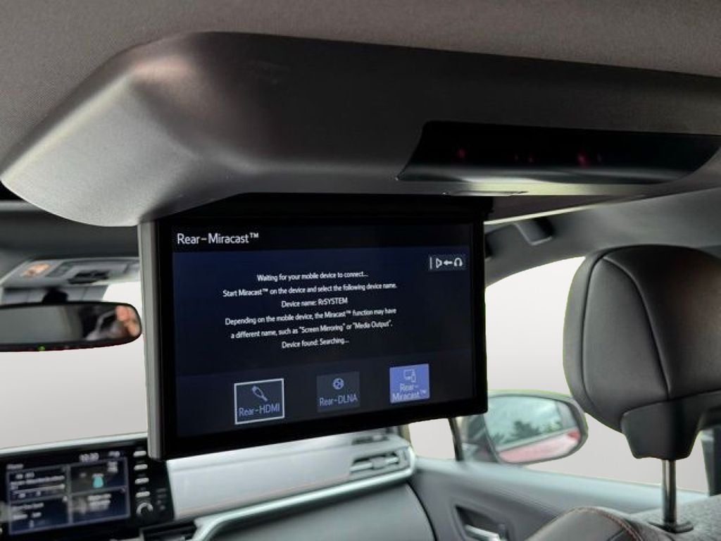 2022 Toyota Sienna XSE 7 Passenger