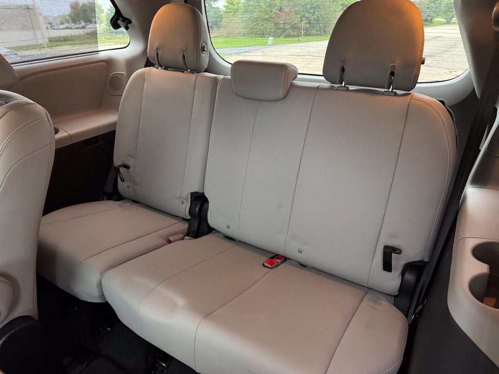 2020 Toyota Sienna Limited Premium 7 Passenger