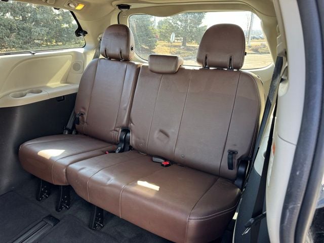 2018 Toyota Sienna Limited Premium 7 Passenger