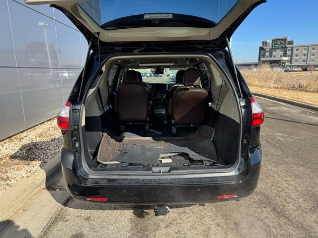 2018 Toyota Sienna Limited Premium 7 Passenger