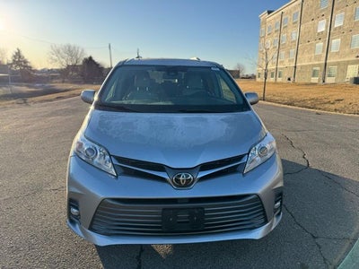 2019 Toyota Sienna XLE 7 Passenger
