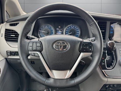 2017 Toyota Sienna XLE Premium 7 Passenger