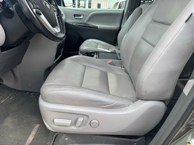 2019 Toyota Sienna XLE 7 Passenger