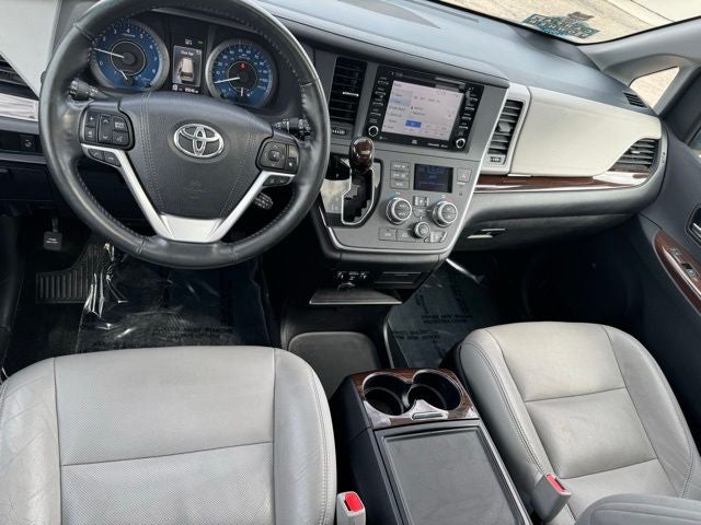 2020 Toyota Sienna Limited 7 Passenger