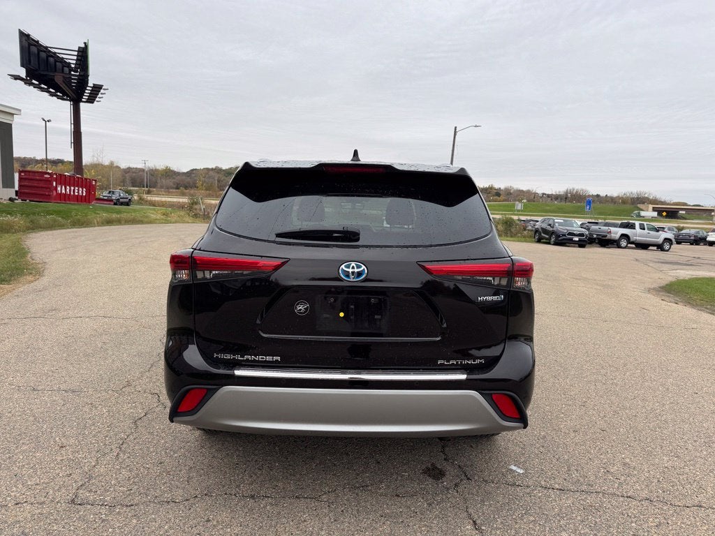 2021 Toyota Highlander Hybrid Platinum AWD