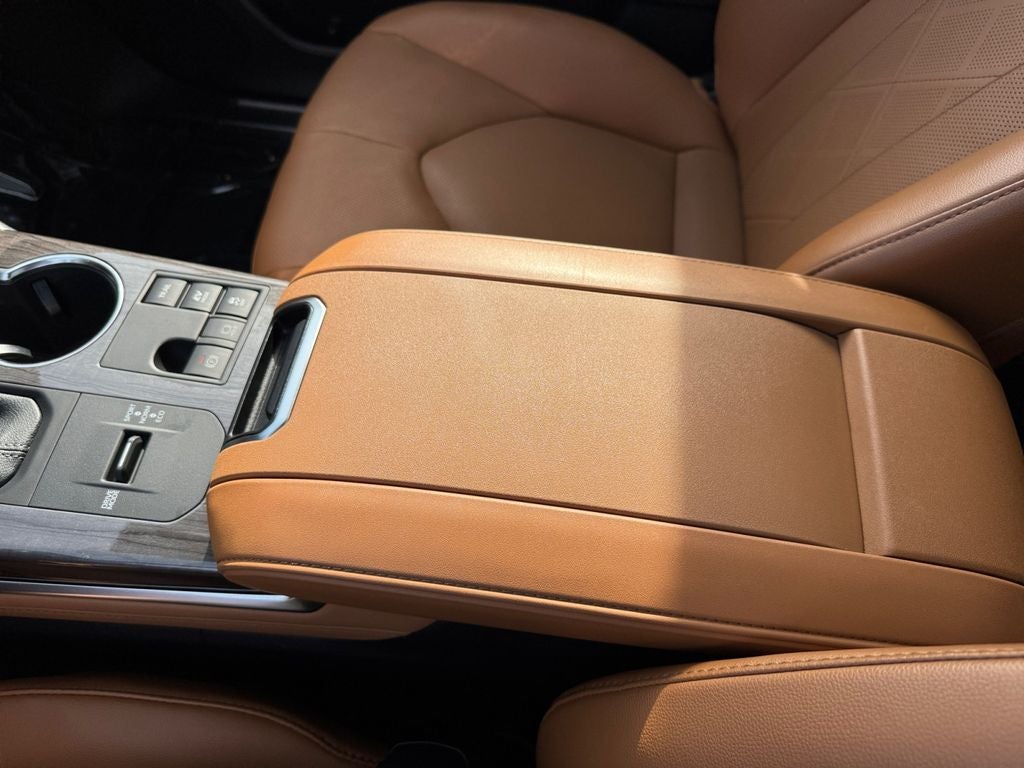 2023 Toyota Highlander Hybrid Platinum AWD
