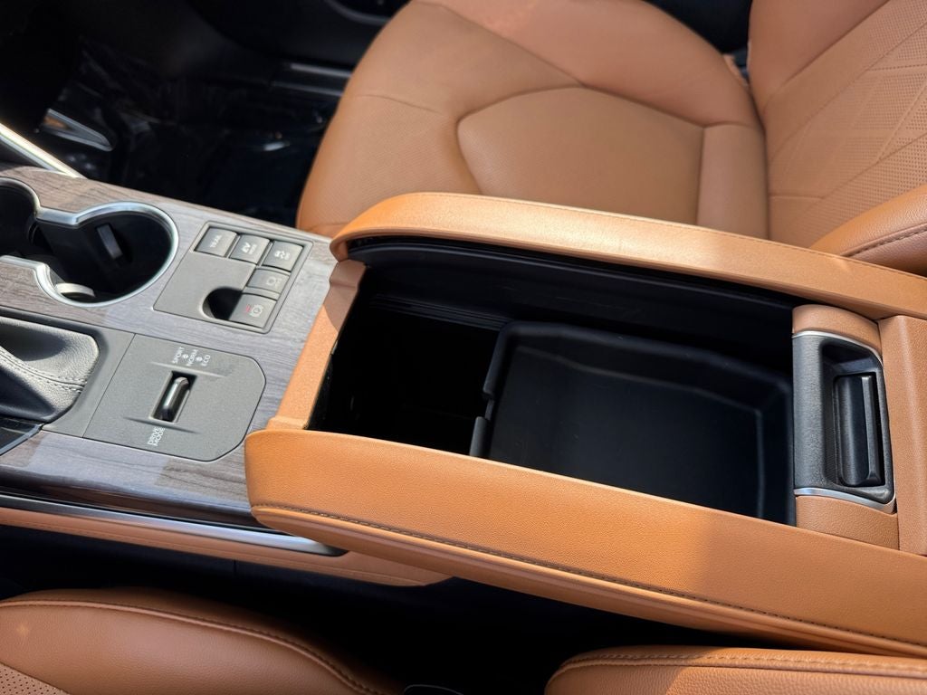 2023 Toyota Highlander Hybrid Platinum AWD