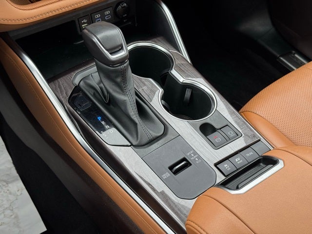 2022 Toyota Highlander Hybrid Platinum AWD