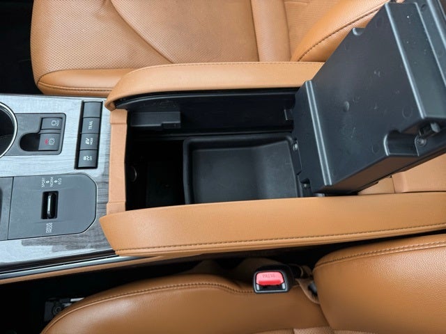 2022 Toyota Highlander Hybrid Platinum AWD