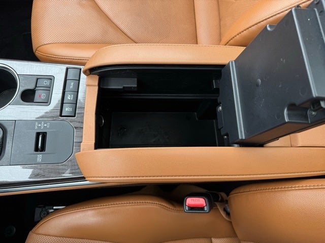 2022 Toyota Highlander Hybrid Platinum AWD