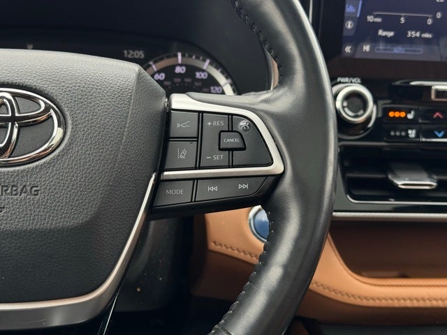 2022 Toyota Highlander Hybrid Platinum AWD