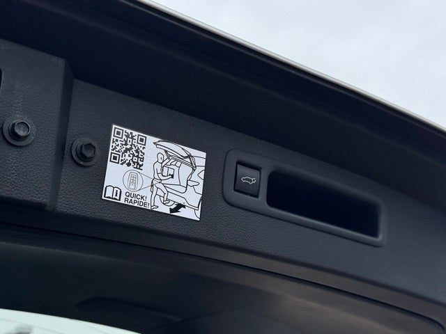 2022 Toyota Highlander Hybrid Platinum AWD