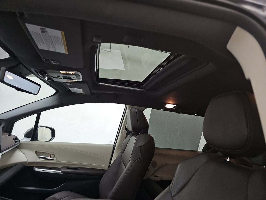 2024 Toyota Sienna Platinum 7 Passenger