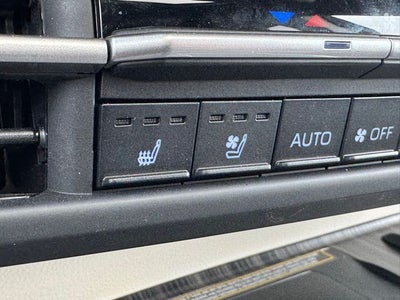 2024 Toyota Sienna Platinum 7 Passenger