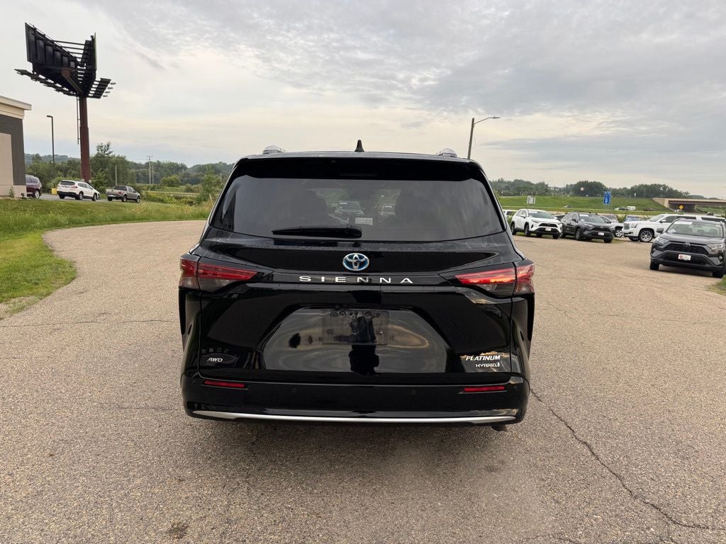 2022 Toyota Sienna Platinum 7 Passenger