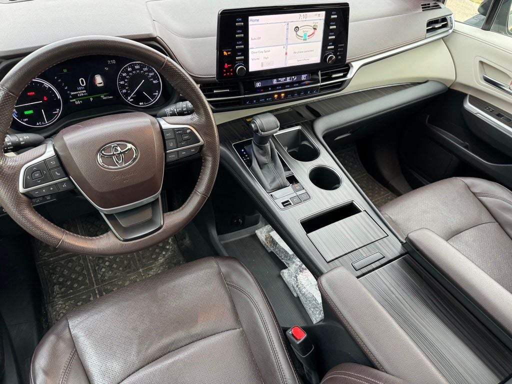 2022 Toyota Sienna Platinum 7 Passenger