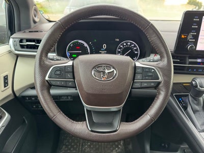 2022 Toyota Sienna Platinum 7 Passenger