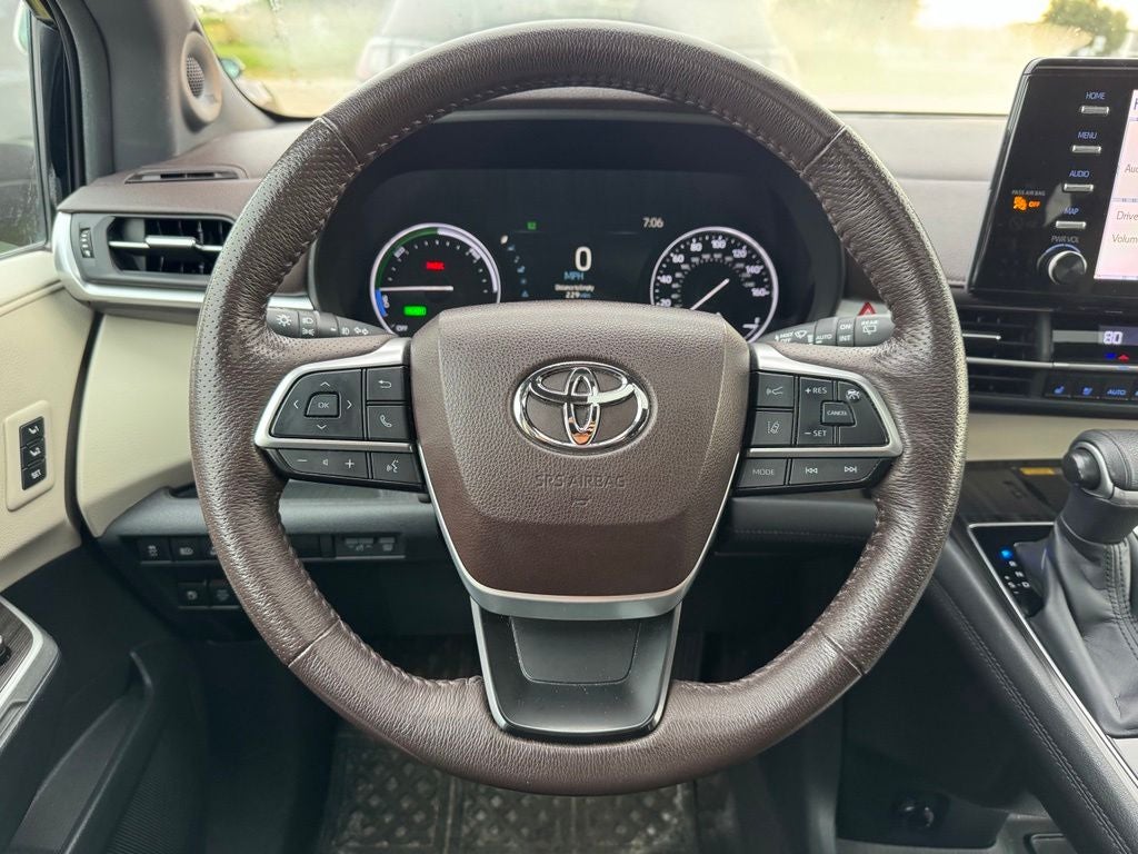 2022 Toyota Sienna Platinum 7 Passenger