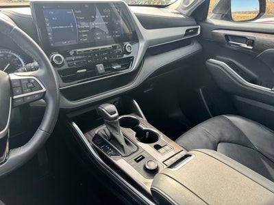 2022 Toyota Highlander Platinum AWD