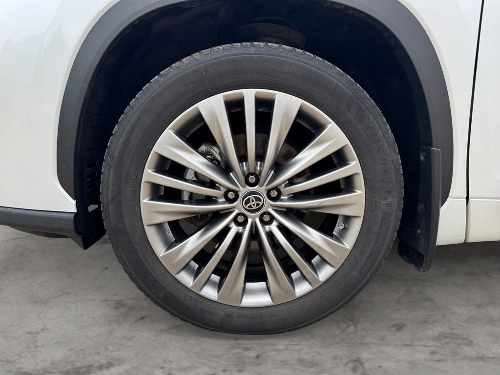 2022 Toyota Highlander Platinum AWD