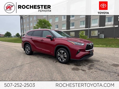 2022 Toyota Highlander Hybrid XLE AWD