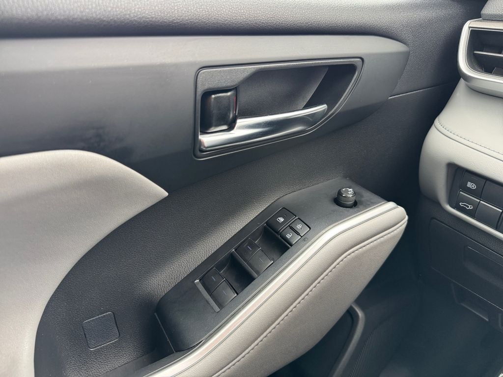2022 Toyota Highlander Hybrid XLE AWD