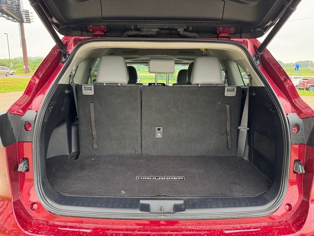 2022 Toyota Highlander Hybrid XLE AWD