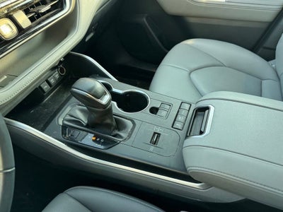 2021 Toyota Highlander Hybrid XLE AWD