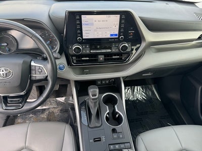 2020 Toyota Highlander Hybrid XLE AWD
