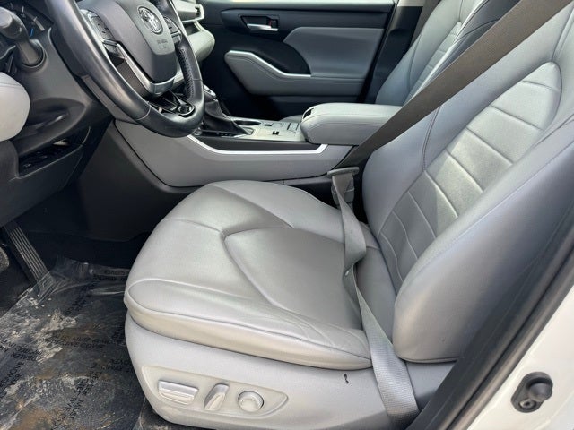 2020 Toyota Highlander Hybrid XLE AWD