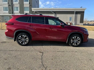 2021 Toyota Highlander XLE AWD