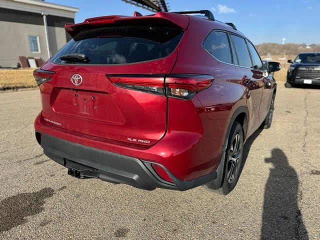 2021 Toyota Highlander XLE AWD