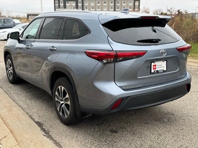 2022 Toyota Highlander XLE AWD