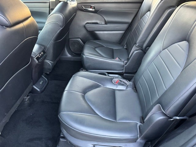 2022 Toyota Highlander XLE AWD