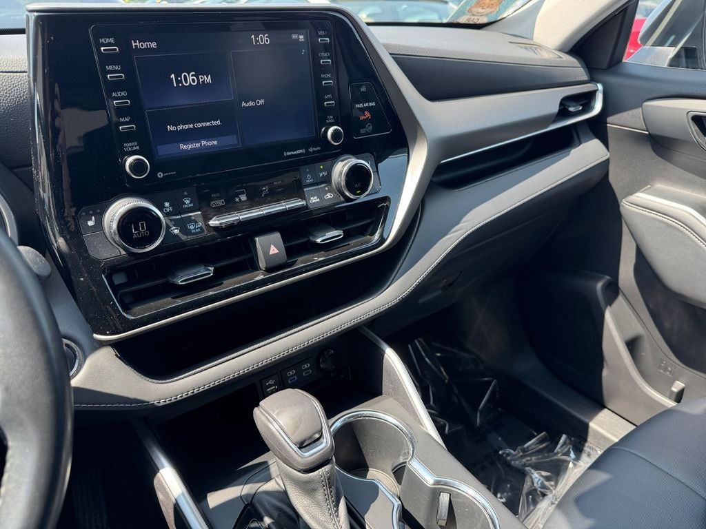 2022 Toyota Highlander XLE AWD