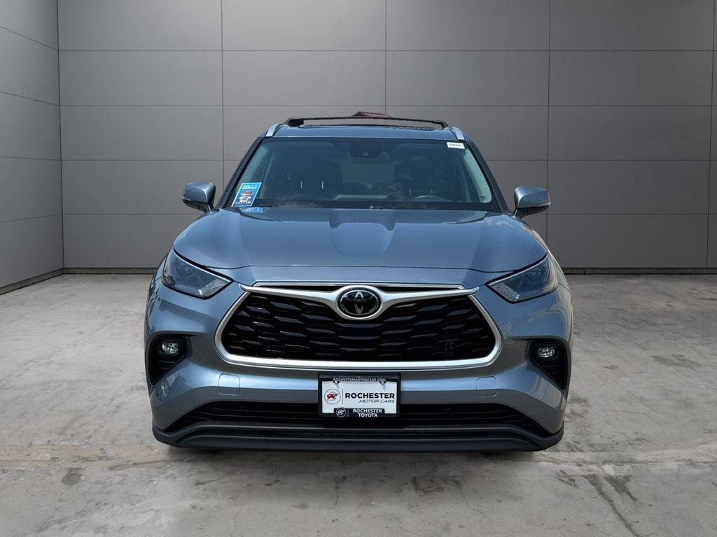 2022 Toyota Highlander XLE AWD