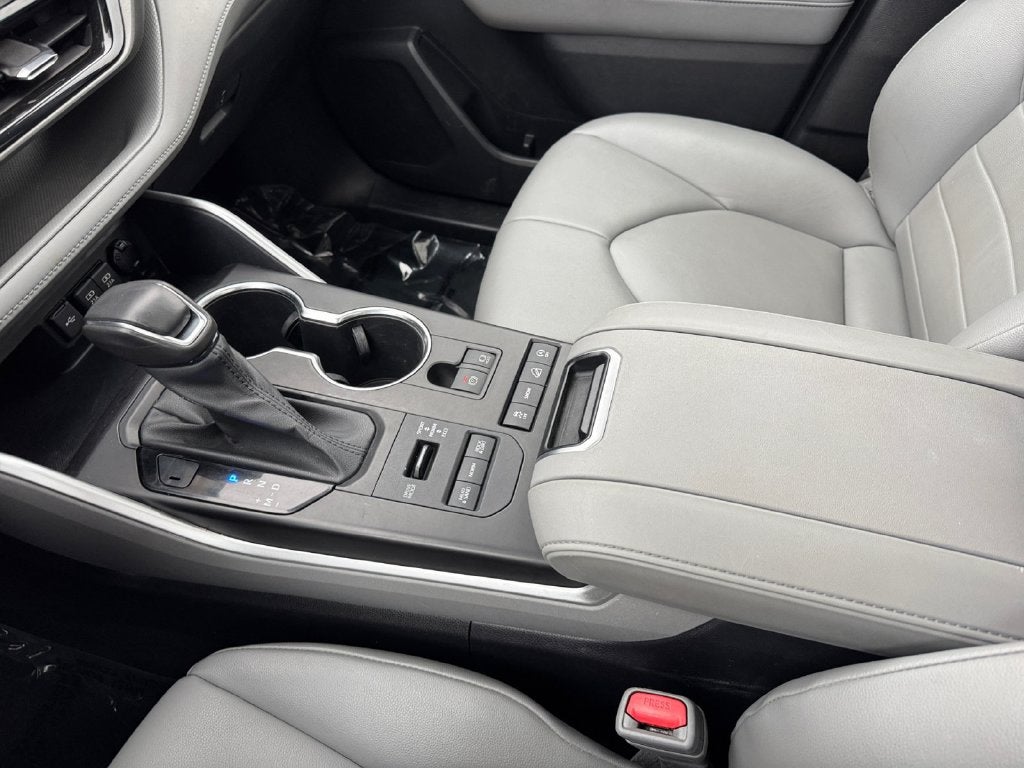 2021 Toyota Highlander XLE AWD