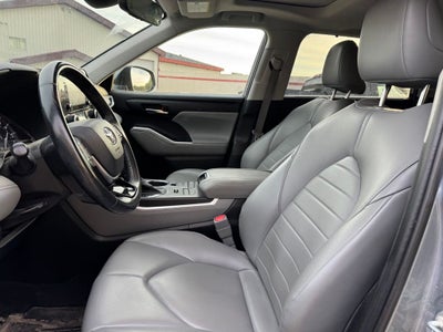 2021 Toyota Highlander XLE AWD