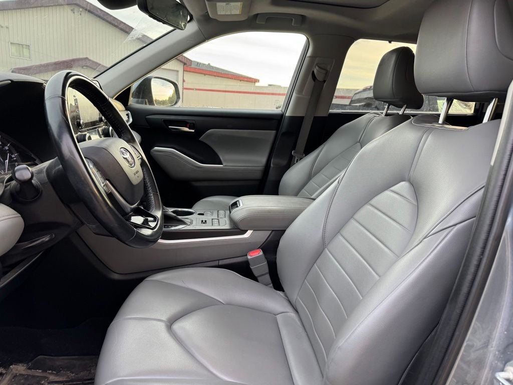 2021 Toyota Highlander XLE AWD