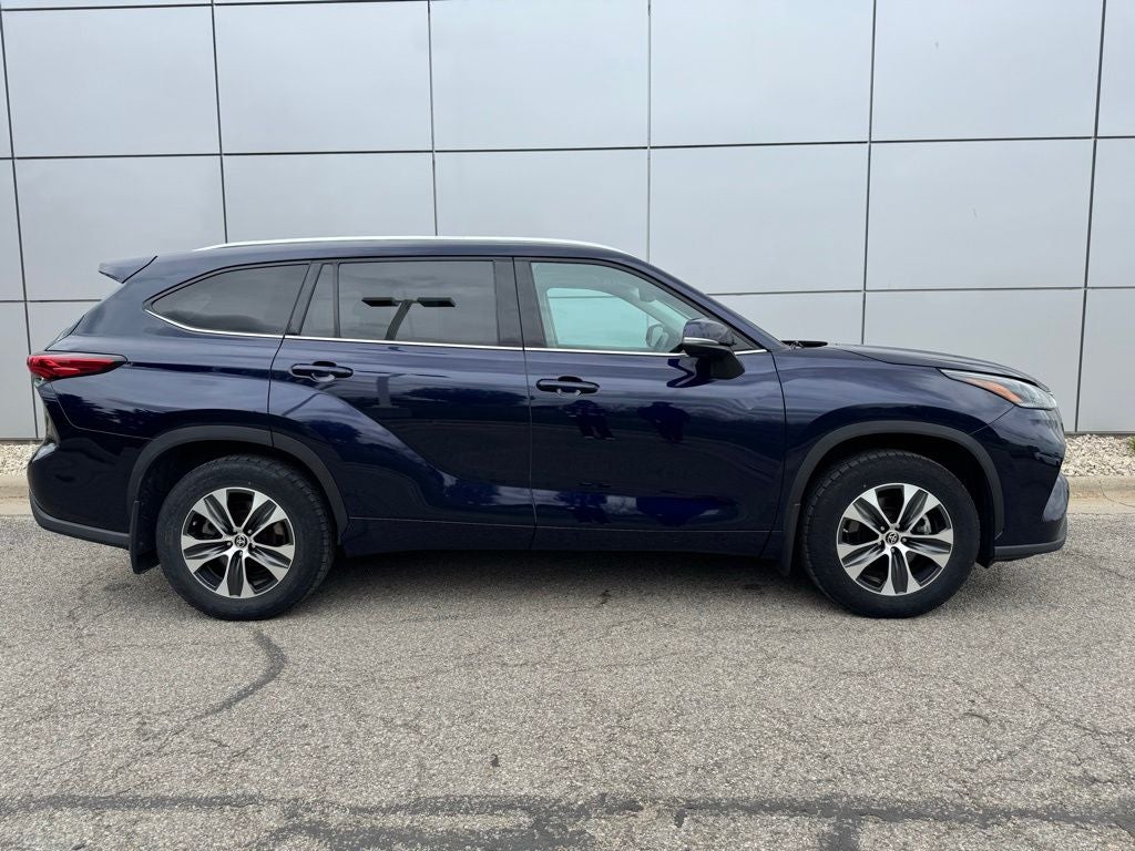 2021 Toyota Highlander XLE AWD