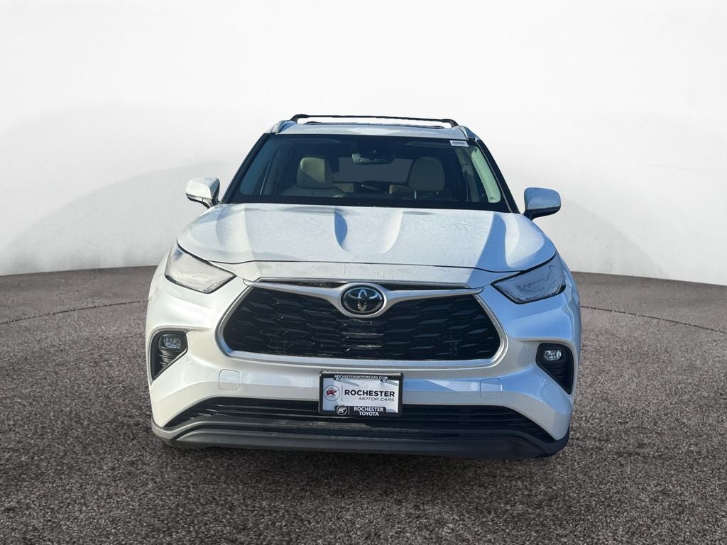 2022 Toyota Highlander XLE AWD