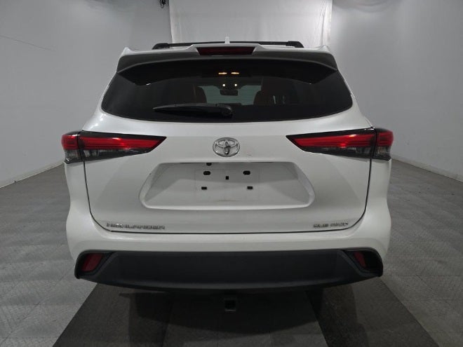 2022 Toyota Highlander XLE AWD